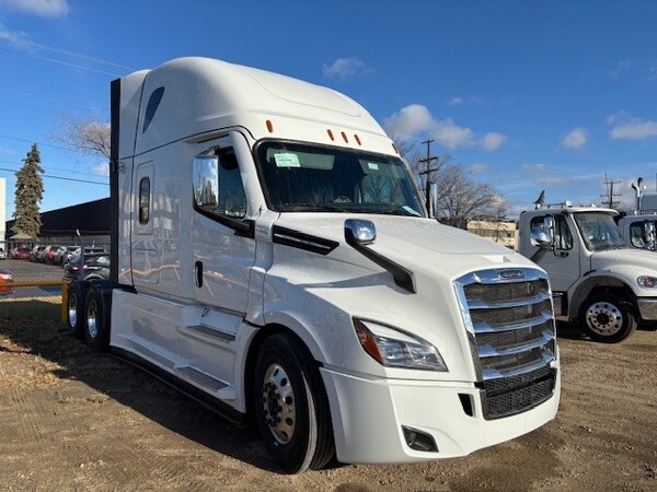 FREIGHTLINER CASCADIA 2024