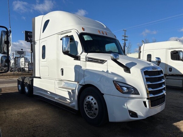 FREIGHTLINER CASCADIA 2024