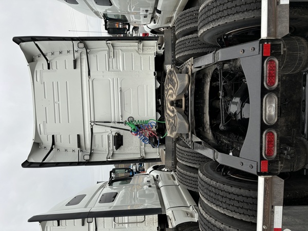 VOLVO VNL 760 2024