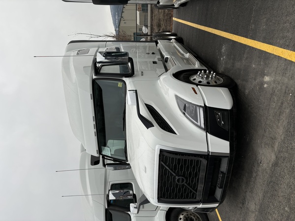 VOLVO VNL 760 2024