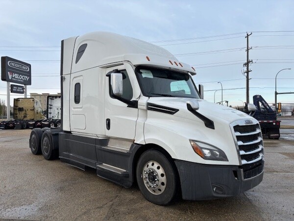 FREIGHTLINER CASCADIA 2023