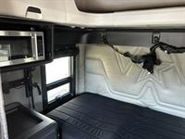 WESTERN STAR 49X 2023