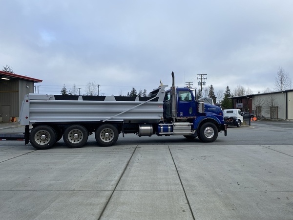 WESTERN STAR 4900SA 2022