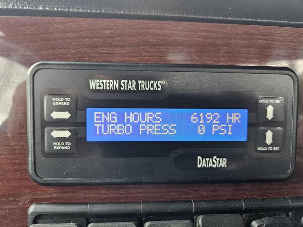 WESTERN STAR 4900SA 2022