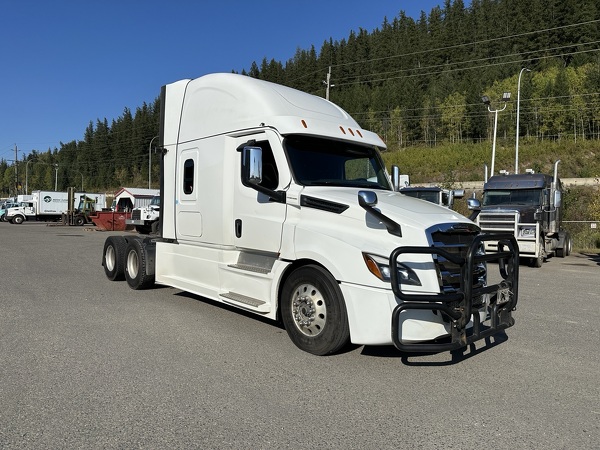 FREIGHTLINER CASCADIA 2022